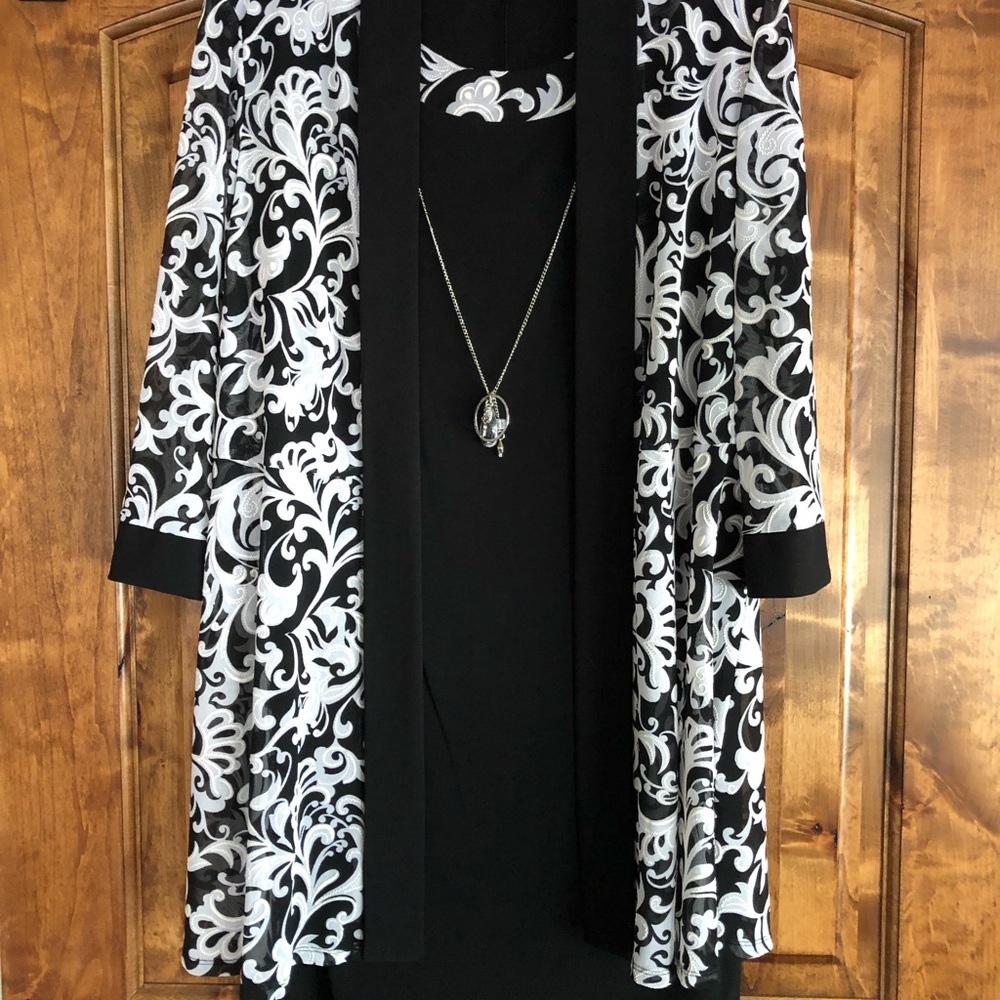NWT Black & White 2 piece dress